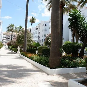 https://apartamento-esther.1costadelsol.com