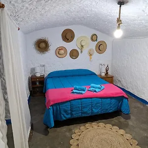 Cueva La Tita Del Pan Bacor